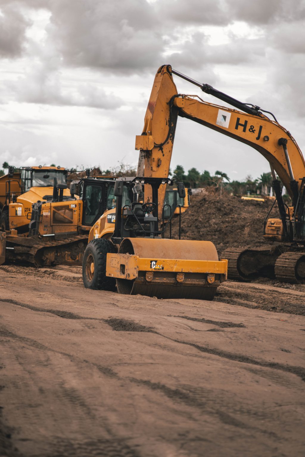 Types of Heavy Equipment Used in Construction